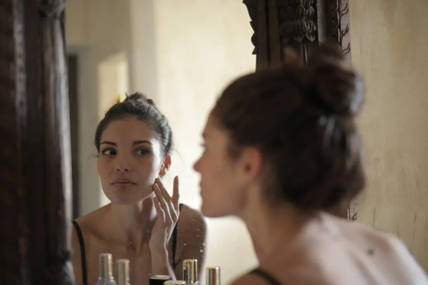 NAD+ vs Collagen Supplements for Skin Aging: Which one is better?